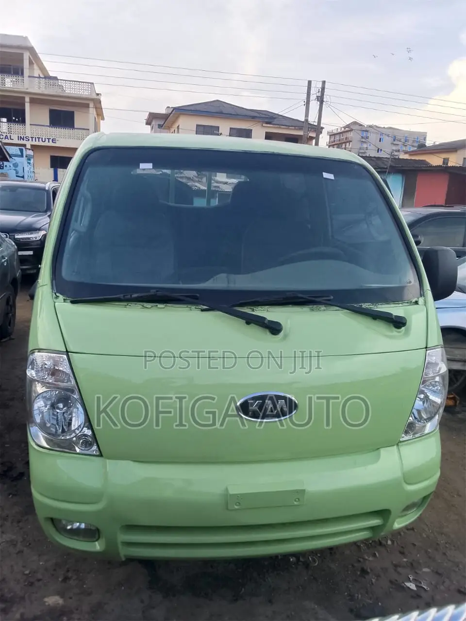 Kia Bongo 2013 Green
