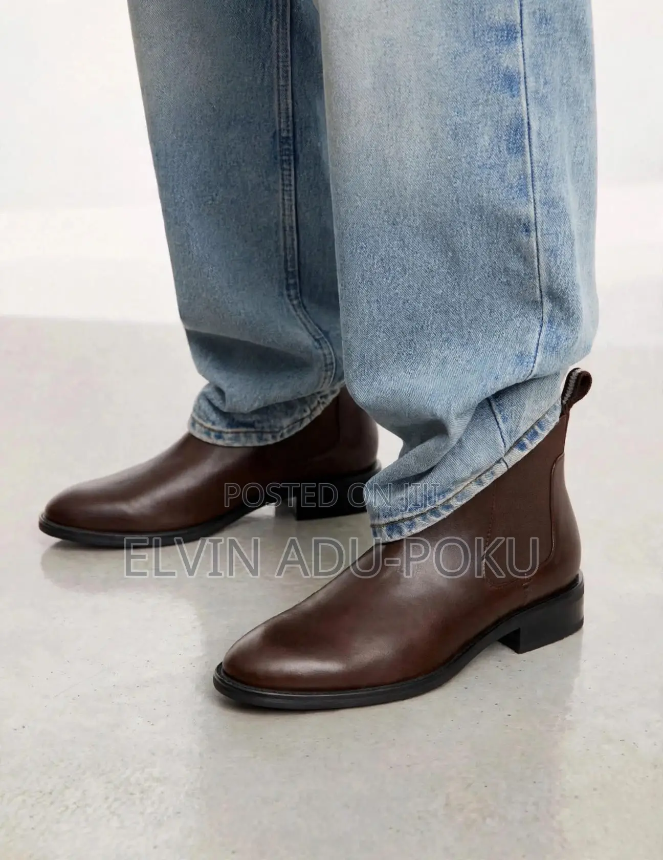 Chelsea High Classic Boots in Different Colours , Swipe >