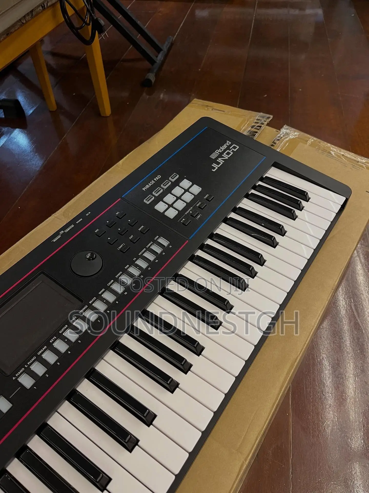Roland Juno D6