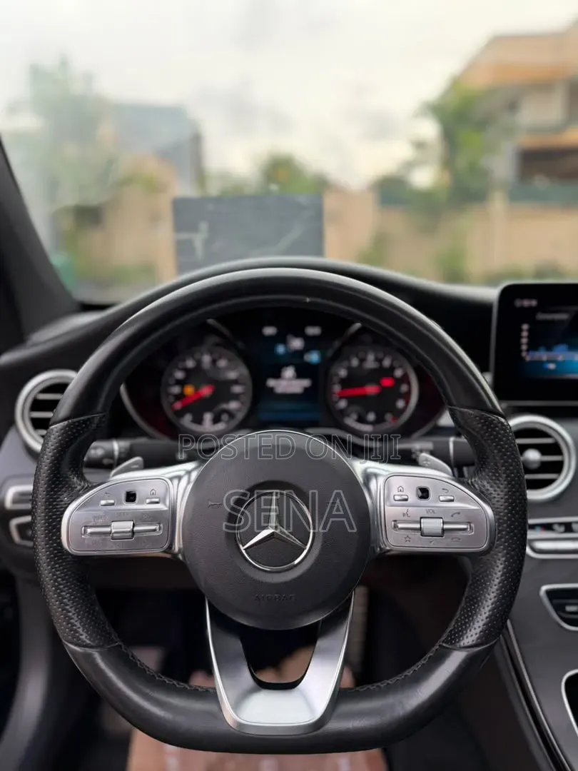 Mercedes-Benz C300 2020 Black