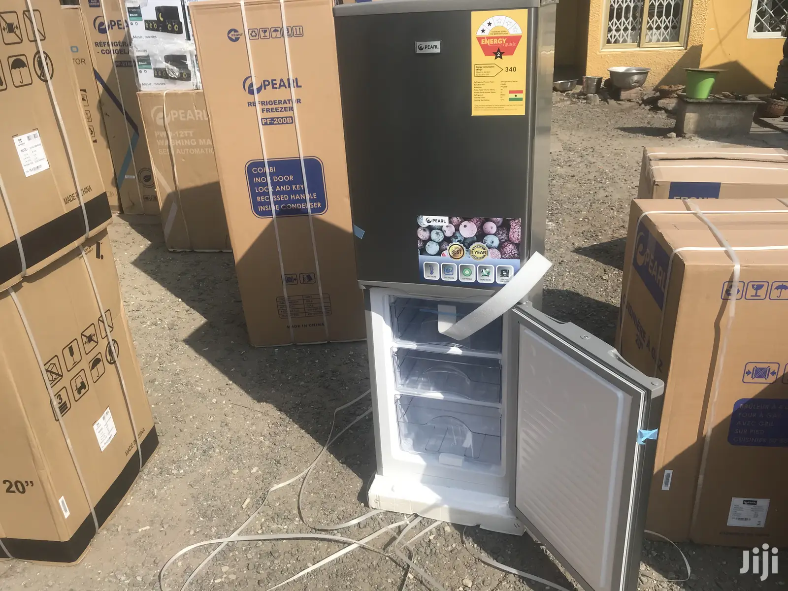 Sealed in Box 140l Bottom Freezer Refrigerator-Pf-200b