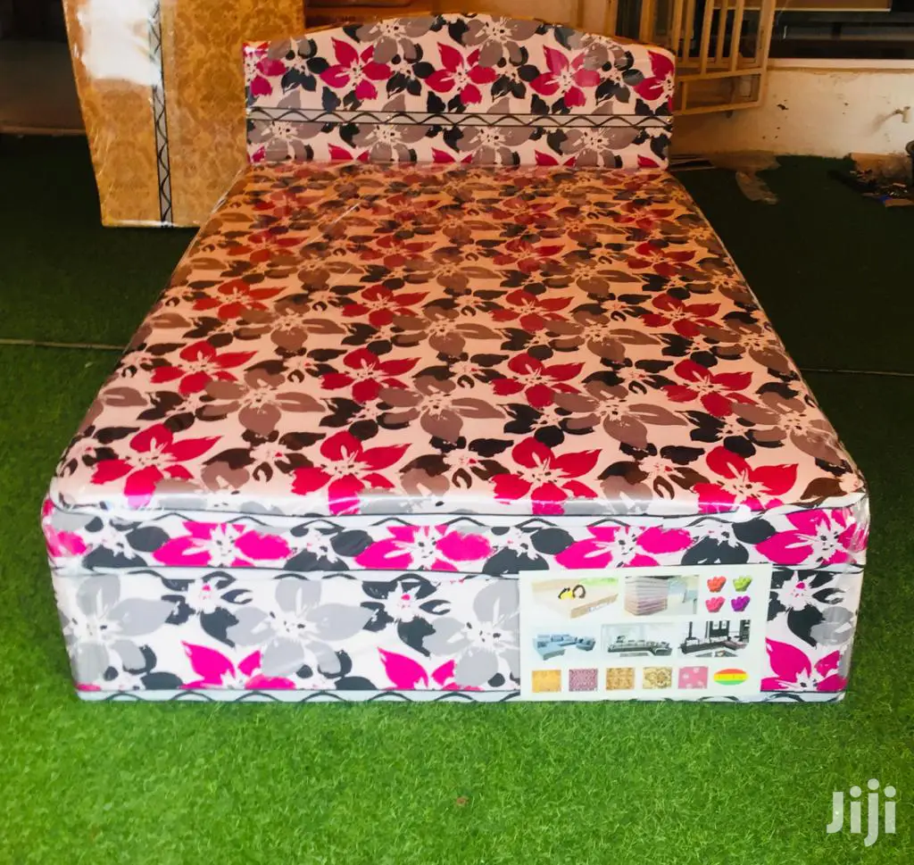 Double Bed-inbuilt