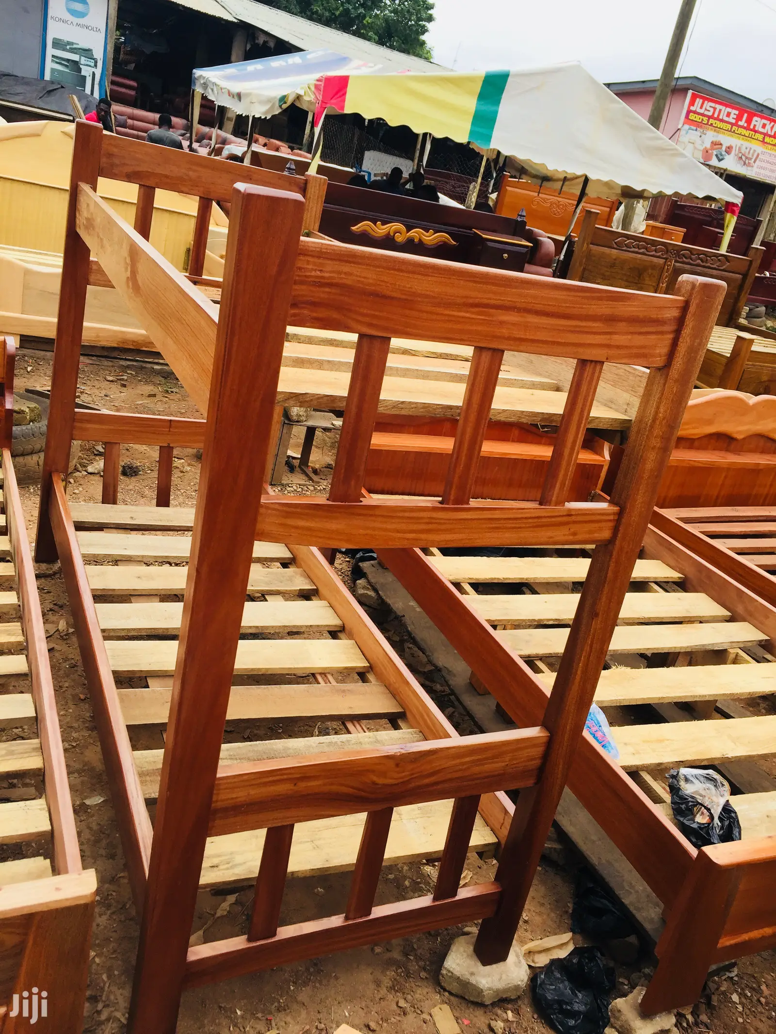 Top and Down Bed