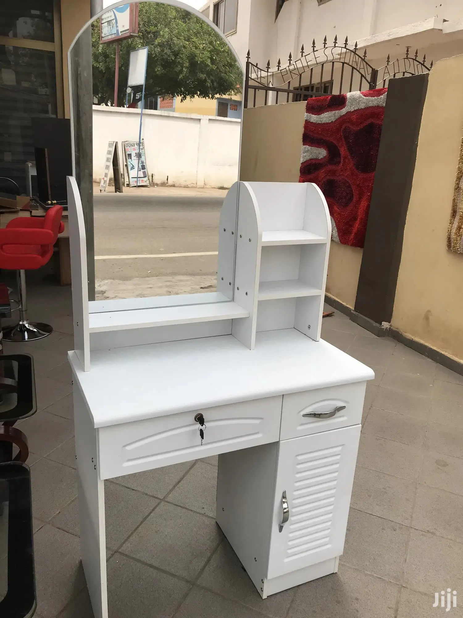 Dressing Mirror Sets