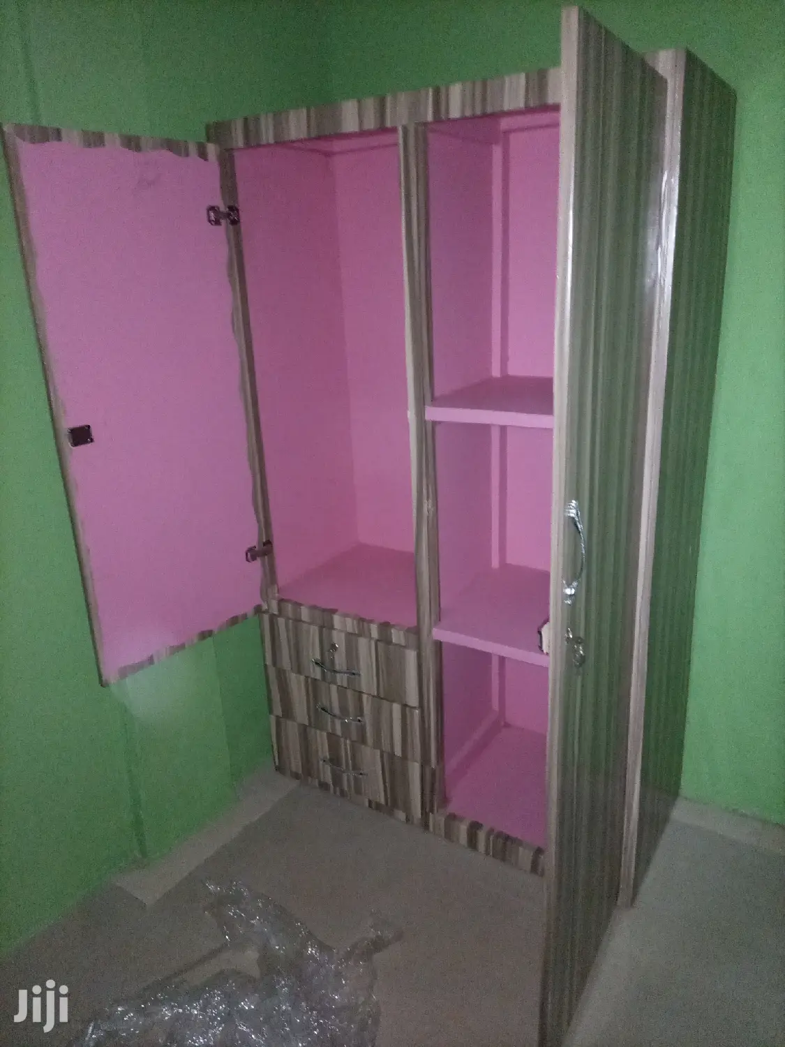 2in1 Wardrobe For Sell.Free Delivery