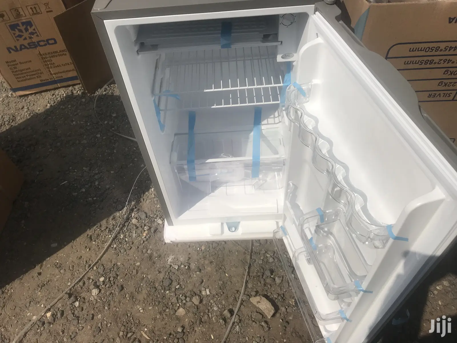 Single Door 90litres Pearl PF-11T Table Top Fridge