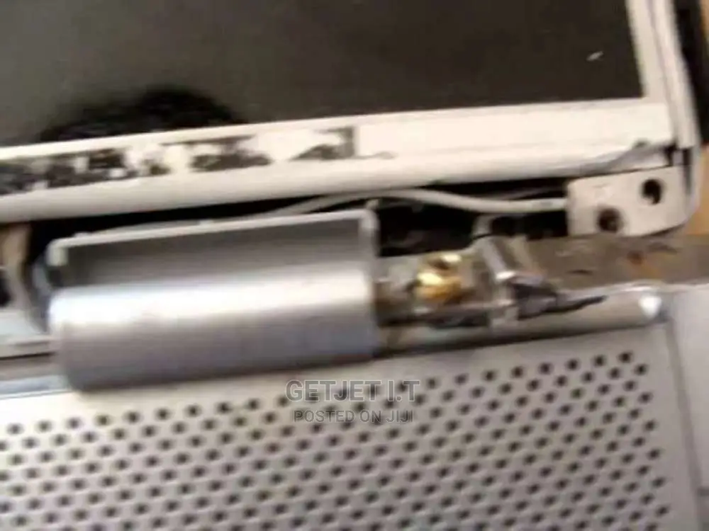 Hinges Of Laptops Repair Instantly