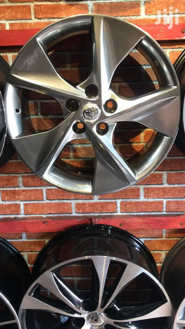 Original Six Holes For All Cars In Sizes