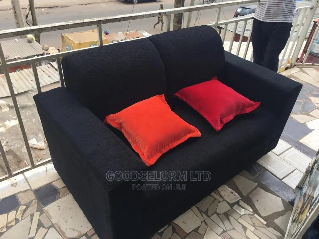 2in1 Sofa Chair With Pillows