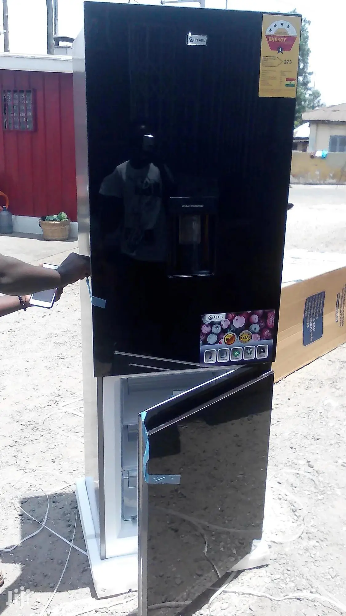 Brand New Pearl Fridge With A Water Dispenser &Down Freezer