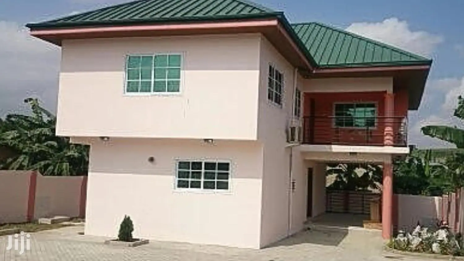3bdrm Duplex in Dr Roko, Accra Metropolitan for sale