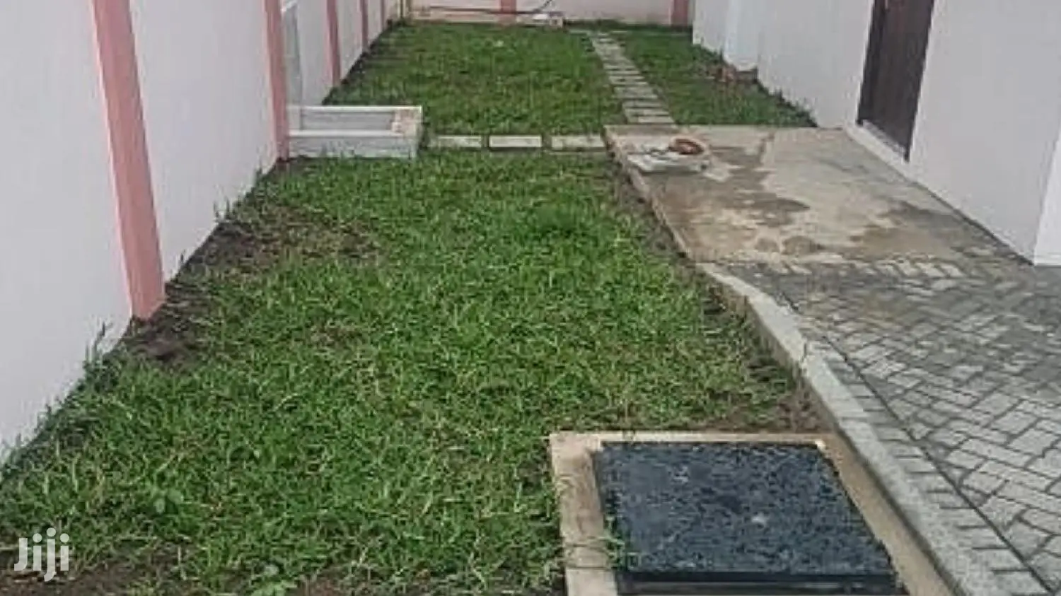 3bdrm Duplex in Dr Roko, Accra Metropolitan for sale