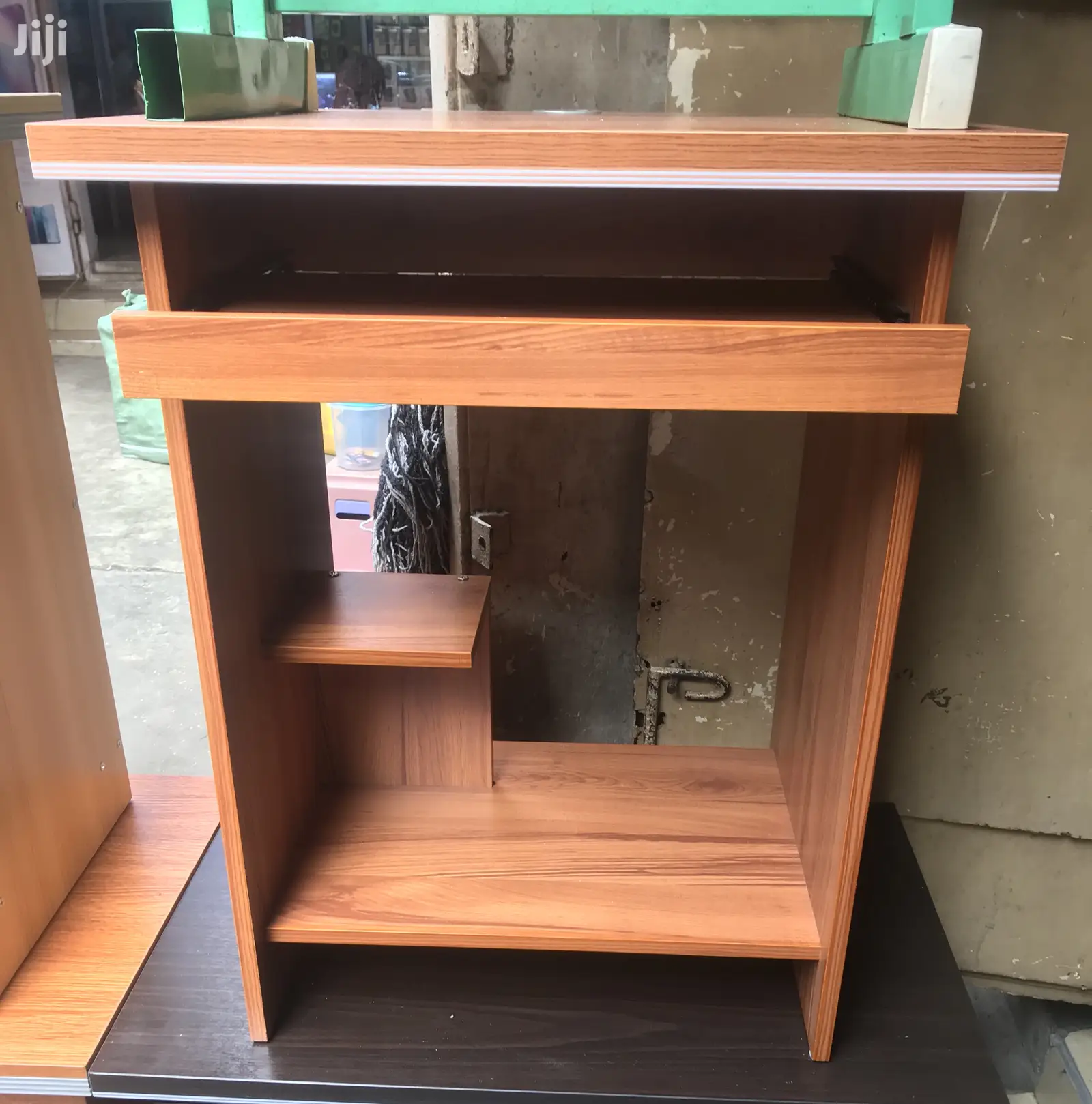 Office Desk / Computer Table