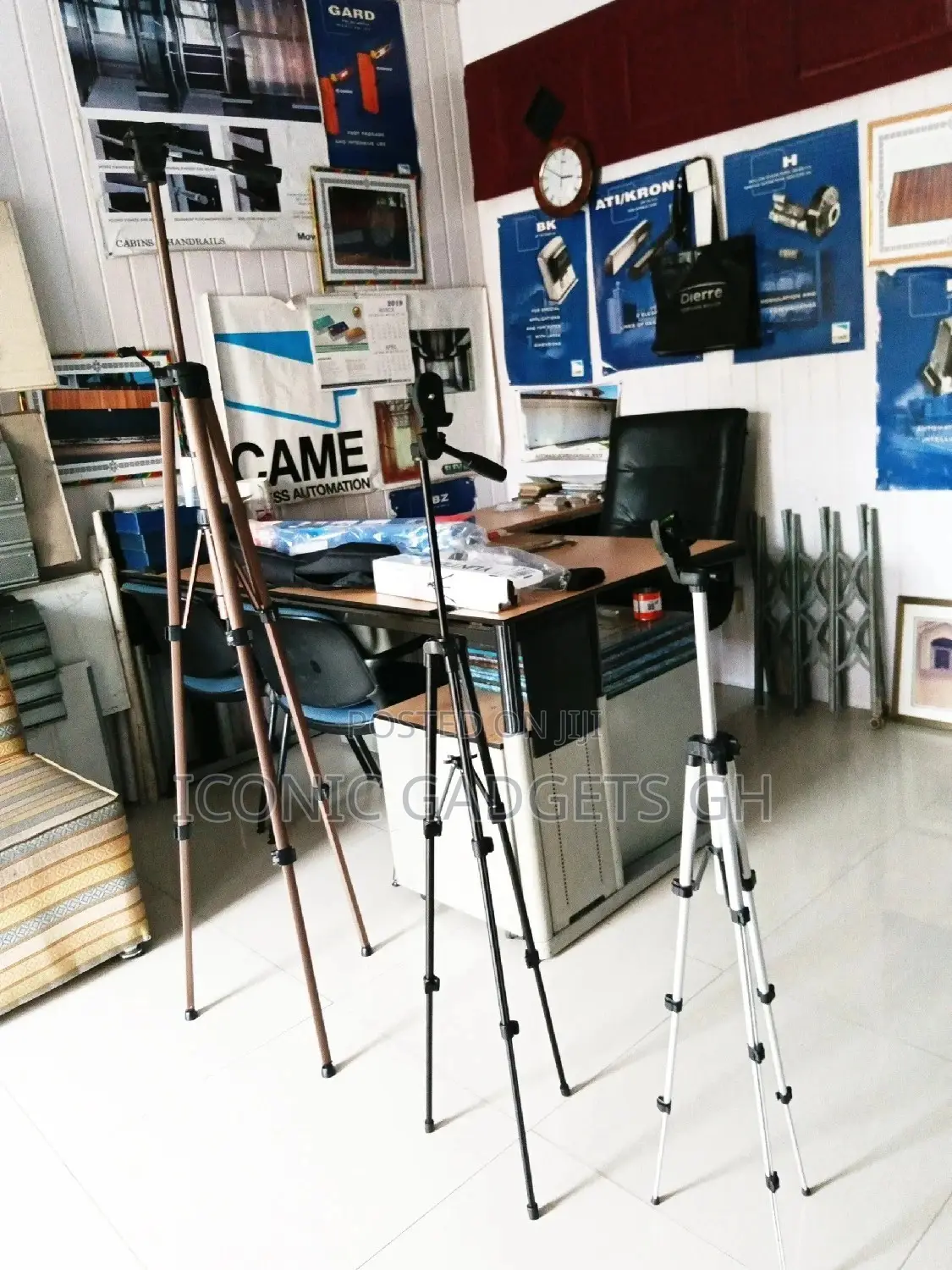 Portable Multipurpose Tripod Available In Different Sizes