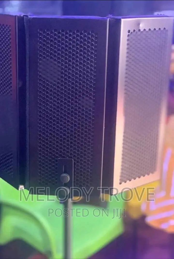 Studio Microphone Shield