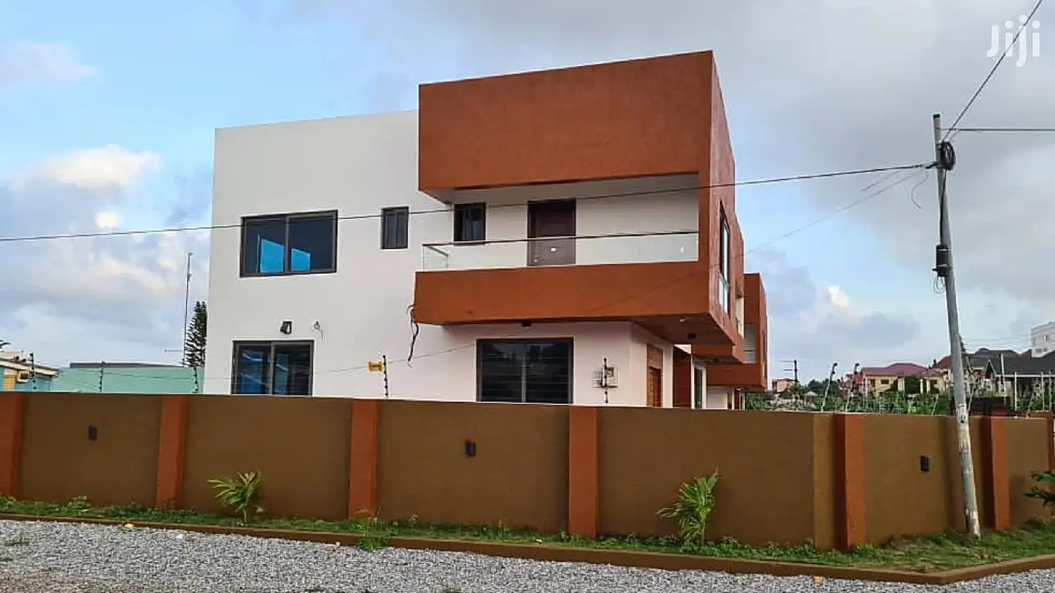 4bdrm House in East Legon for sale