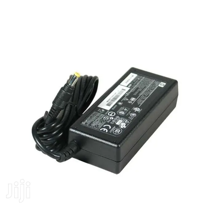 Hp 19v 1.58a Small Adapter Yellow Pin 4.0*1.7