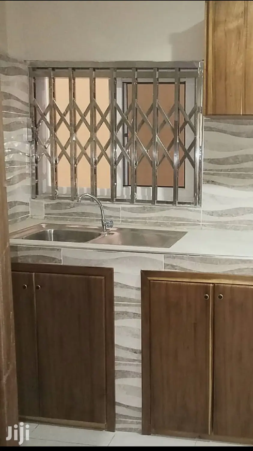 1bdrm Apartment in Dr Roko, Ablekuma for rent