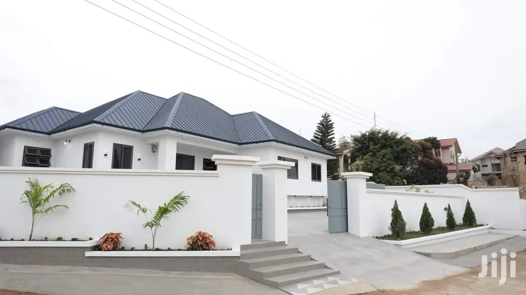 4bdrm House in Dr Roko, Dzorwulu for sale