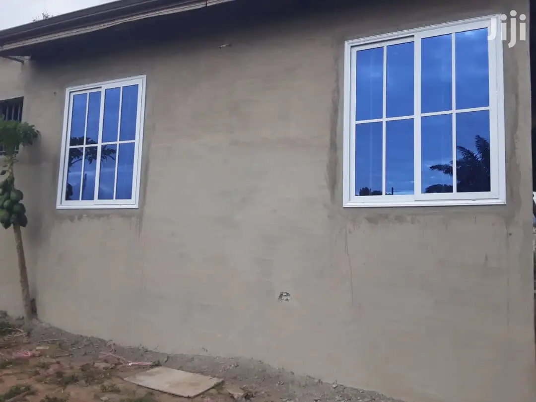 Italian Divisions Windows Well Installed