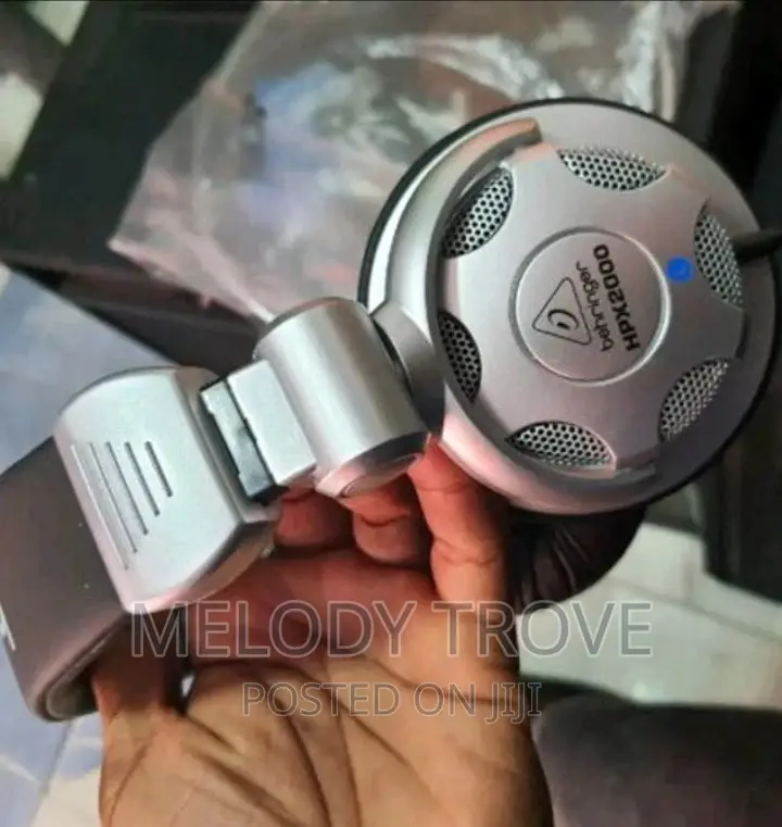 Behringer Hpx 2000 High Definition Dj Headphones
