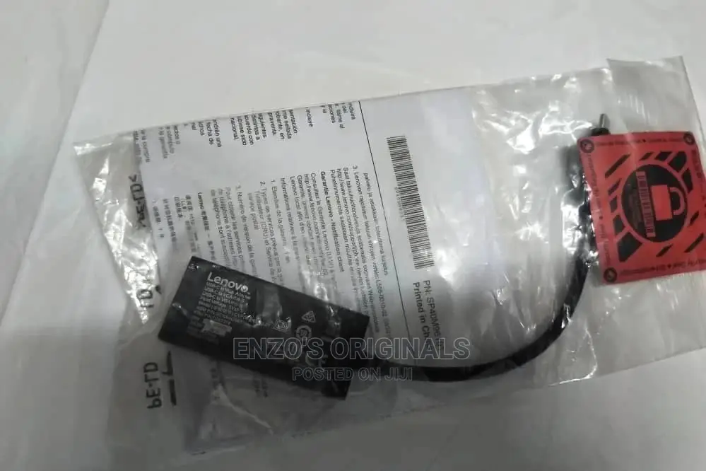 Thunderbolt To Vga Monitor Or Usb-c To Vga Adapter