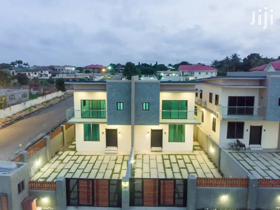 3bdrm Duplex in East Legon for sale