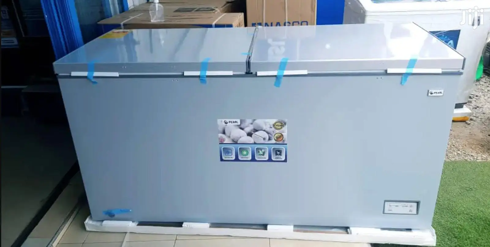 Quality Sliver Color Pearl 708L Chest Freezer (PCF-850)
