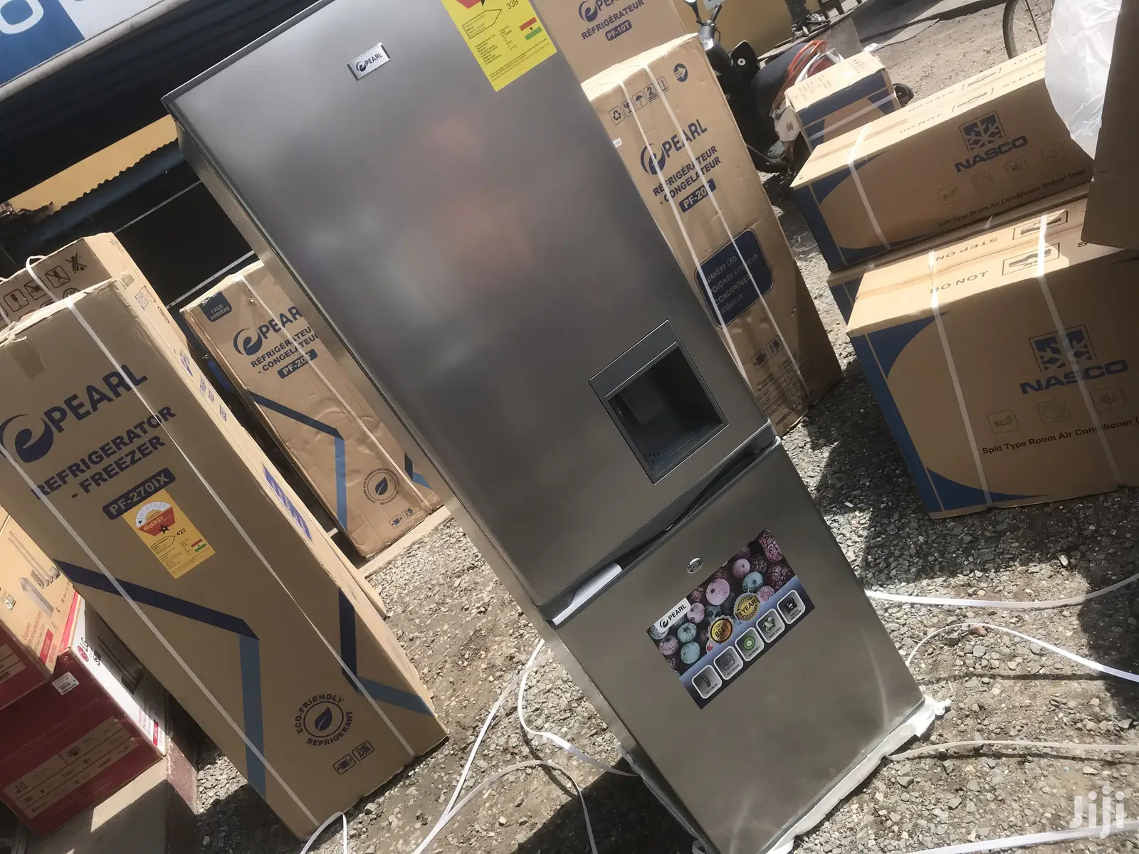 Quickest Freezing Pearl 251L Bottom Freezer Refrigerator