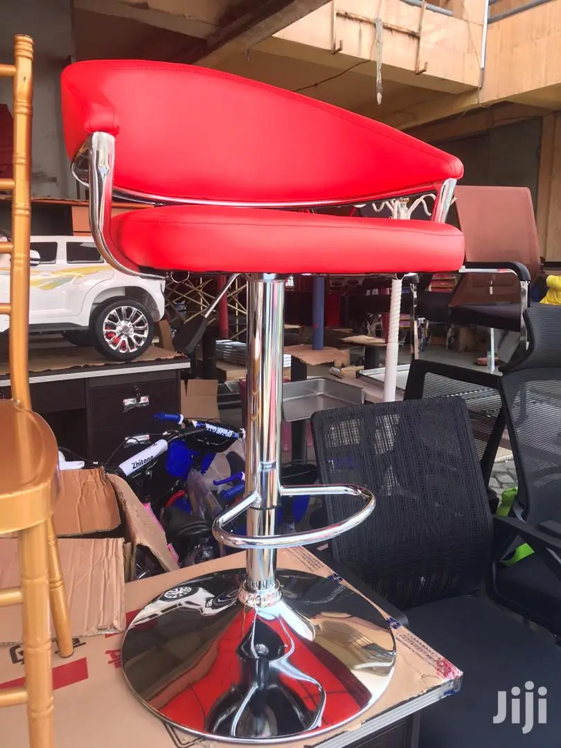 Restaurant/Saloon/Bar/Office/Studio/Counter Chair