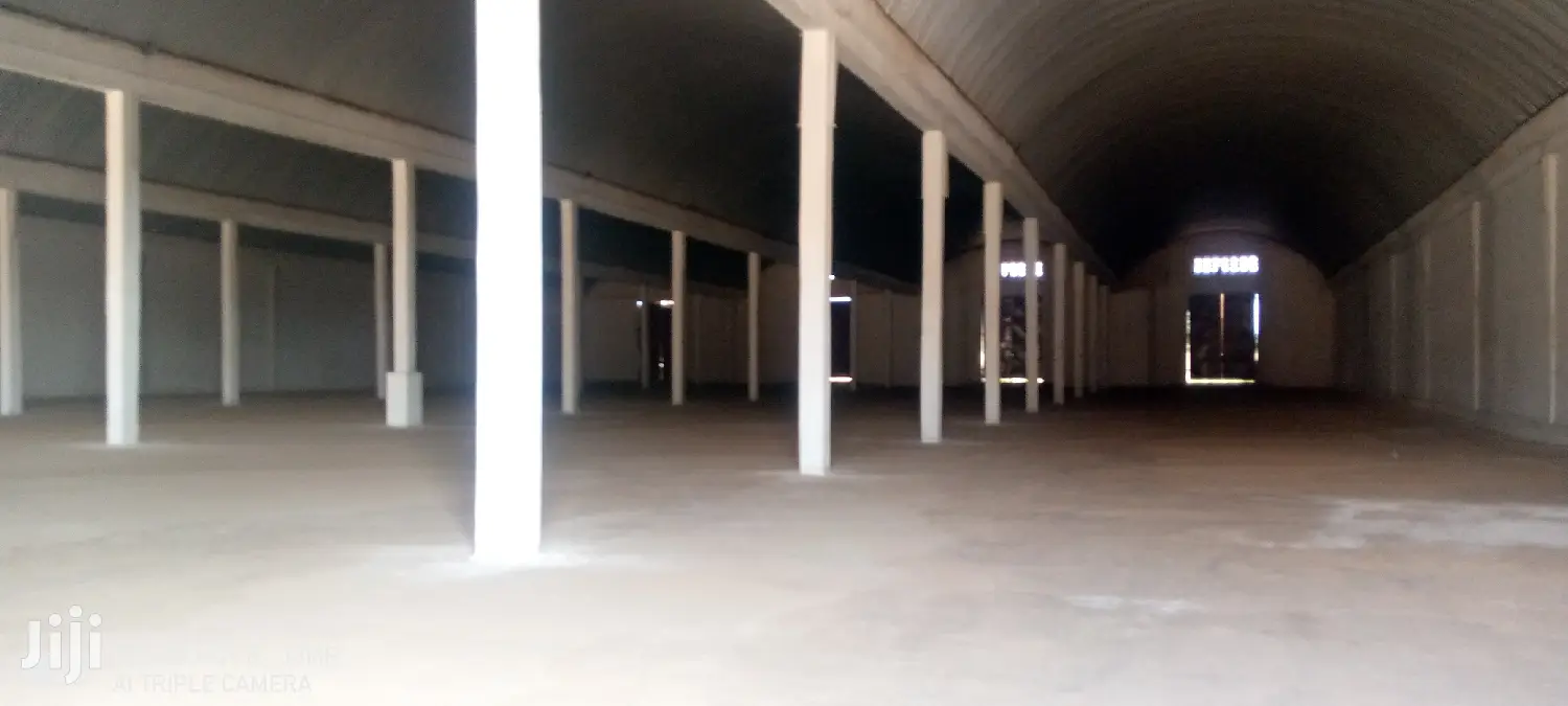 1300 SQM WAREHOUSE at Valco Roundabout