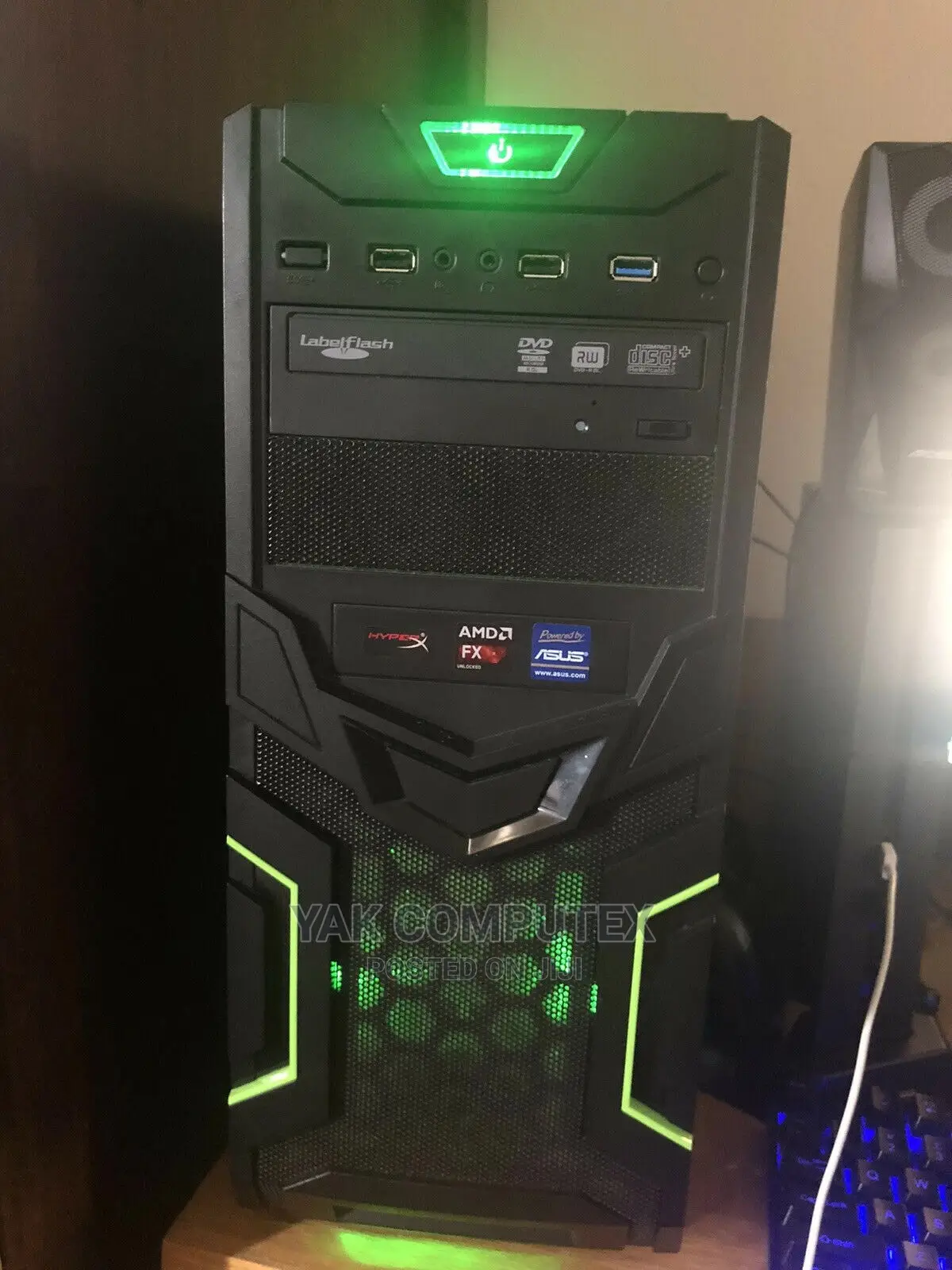 Desktop Computer Asus ROG GT51CA 8GB Intel Atom HDD 1T