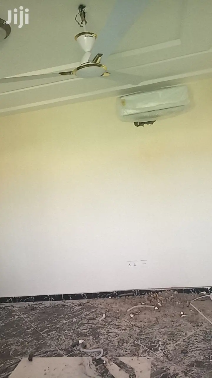 Mini Flat in Awoshie for rent