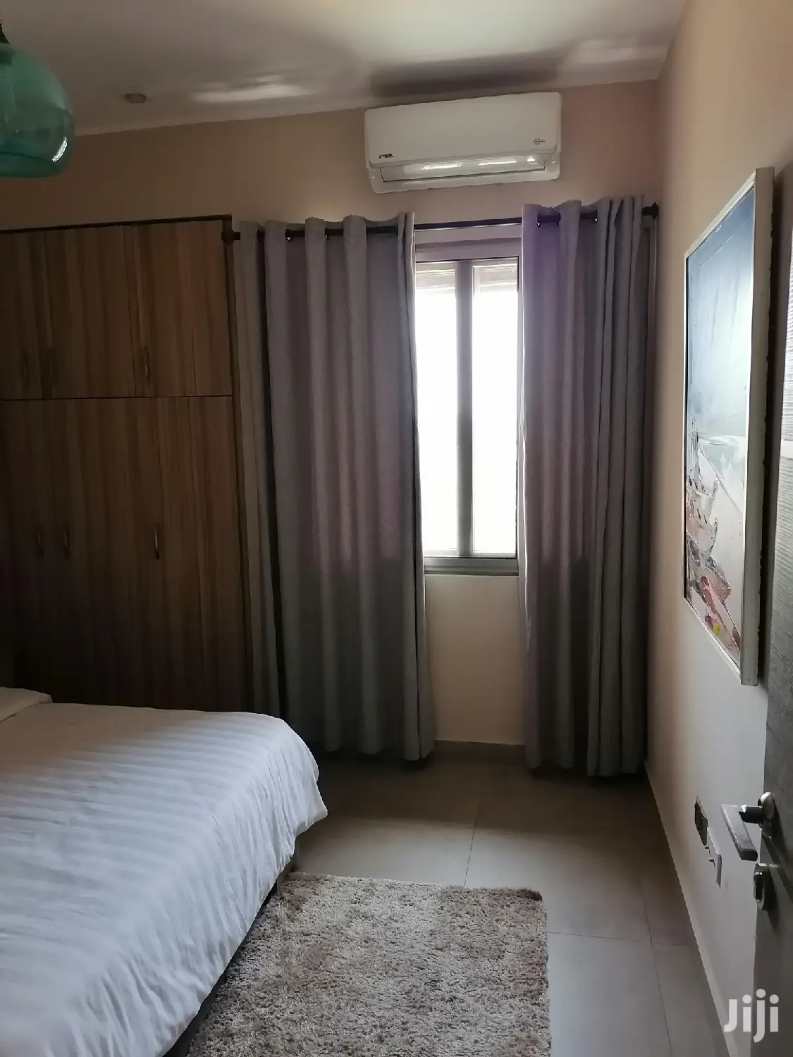 Furnished 2bdrm Penthouse in Seekers Realty, Osu for rent