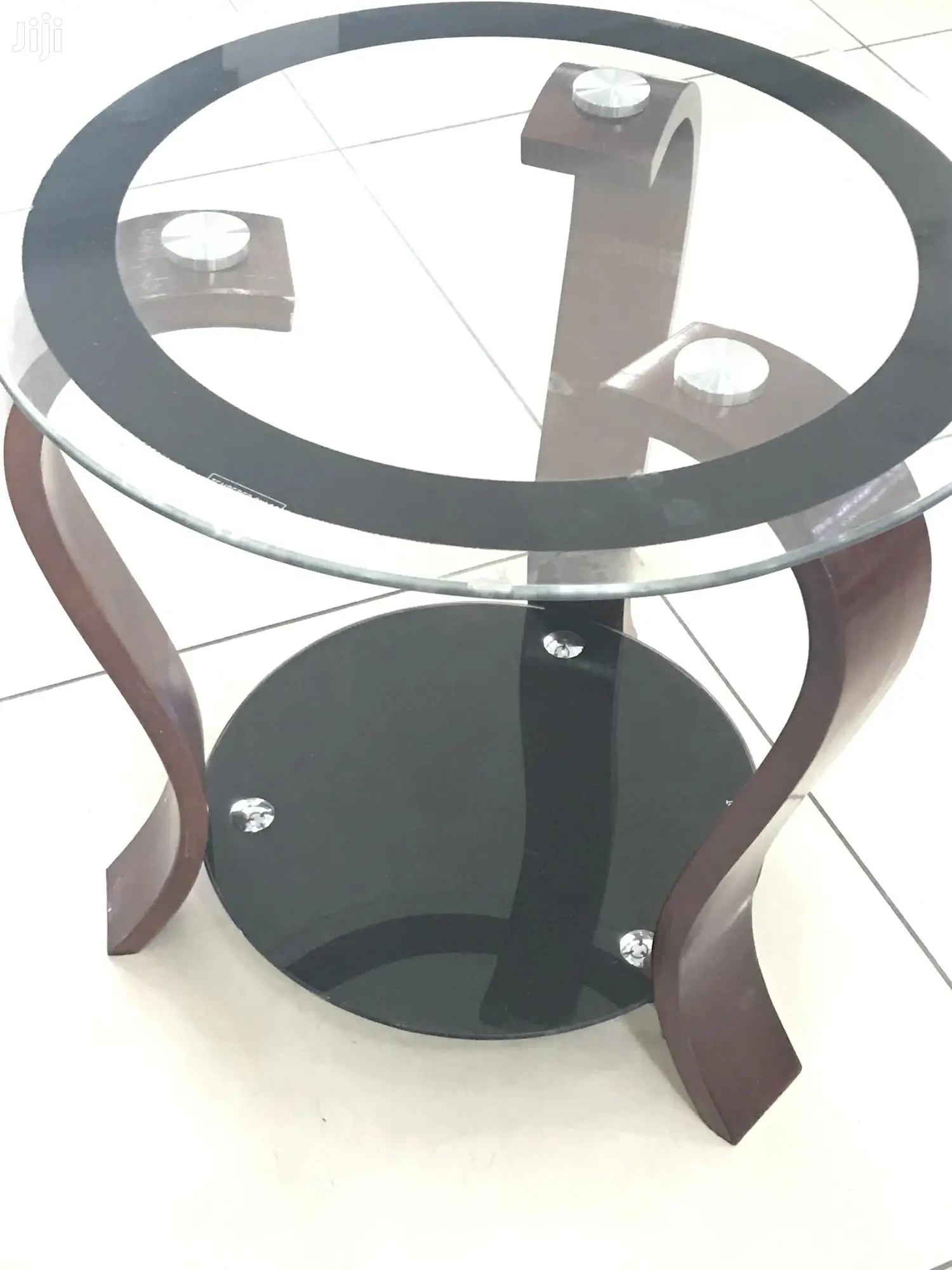 Round Table